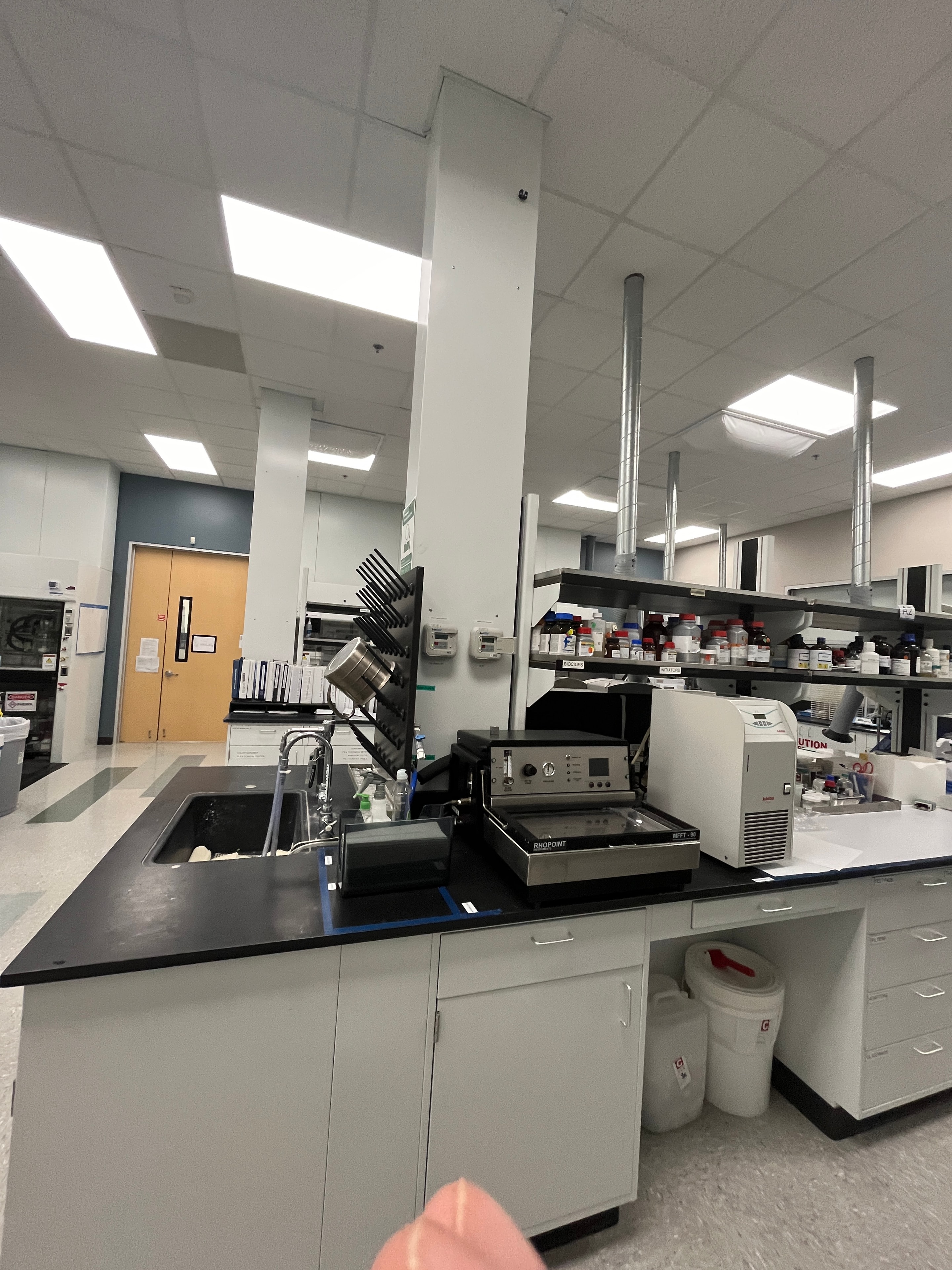Completed laboratory installation by USLabs LLC